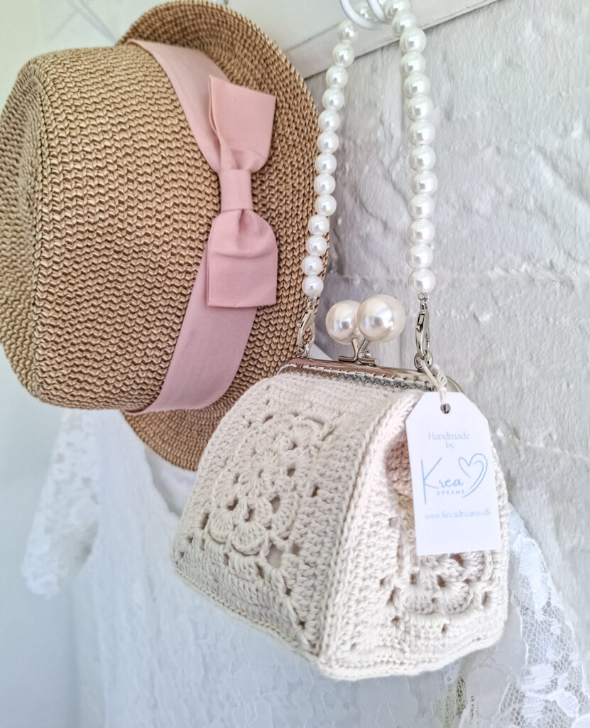 Hæklet White Bag/Clutch